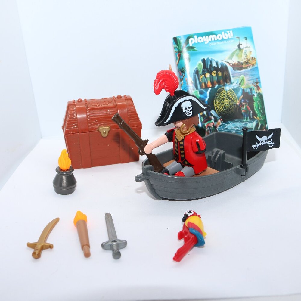 Playmobil pirate lot of 10 and booklet